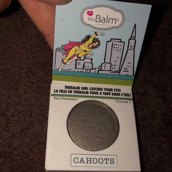 Neutral eyeshadows - Picture 4 of 7